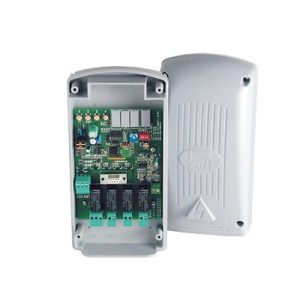 receptor cuadricanal para exterior / 999 controles / alta y baja administrables / 4 salidas de relevador