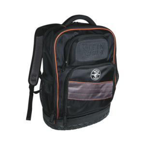 mochila para herramientas y computadora portátil tradesman pro™ en poliéster negro con 25 bolsillos (no incluye herramientas).