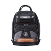mochila para herramientas tradesman pro™ de 44.5 cm en color negro con 35 bolsillos (no incluye herramientas).