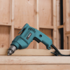 taladro 120 vca (3/8") velocidad variable de 0 a 2500 rpm, potencia 530 w. incluye llave de mandril