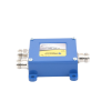 separador tap 10 db con rango de frecuencia de 700 a 2500 mhz. ideal para separar la antenas a diferentes longitudes de cable coaxial. 50 ohm con conectores n hembra.