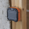 bocina portátil bluetooth® con imán y gancho para colgarse. permite altavoz manos libres con micrófono incorporado.