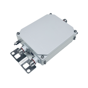 diplexor 617 220 mhz/ 2300 2700 mhz, 200 w, 161dbc conector 4.3 10, ip67
