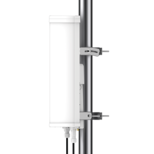 antena sectorial de 90 grados, 18 dbi, 5.9 7.1 ghz, mu mimo 4x4, incluye kit de montaje para epmp4600