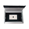 caja universal vacía de 1 módulo para instalación en escritorio (voz, datos, vídeo, contactos eléctricos), (no incluye accesorios)