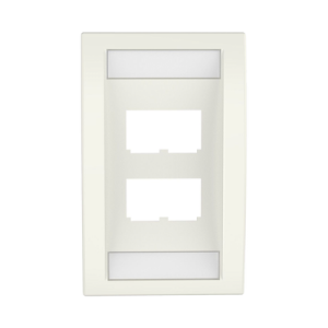 placa de pared vertical ejecutiva, salida para 4 puertos mini com, con espacios para etiquetas, color blanco mate