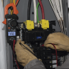 kit de amperímetro de gancho (400a ca) con probador de fase y divisor (para medir corriente sin cortar el cable).