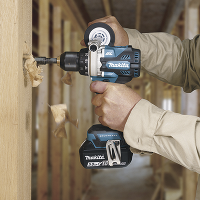 taladro atornillador bl 18 v 5 ah lxt 130 nm 2 velocidades (0 550 0 2100 rpm). incluye 2 baterías de 18 v, cargador rápido, 2 puntas doble y maletín makpac. taladro atornillador bl 18 v 5 ah lxt 130 nm 2 velocidades (0 550 0 2100 rpm). incluye 2 baterías de 18 v, cargador rápido, 2 puntas doble y maletín makpac.