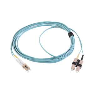 jumper de fibra Óptica multimodo 50/125 xglo om3, lc sc duplex, ofnr, color aqua, 5 metros