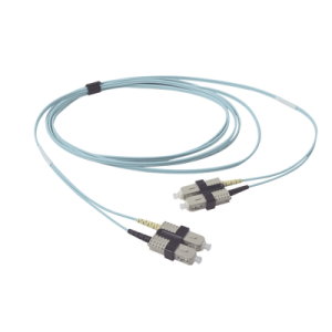 jumper de fibra Óptica multimodo 50/125 om3 xglo, sc sc duplex, ofnr, color aqua, 2 metros