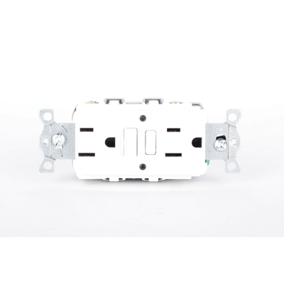 contacto de auto verificación gfci con interruptor de falla a tierra de 15 a 125 v 2 polos, 3 hilos color blanco (nema 5 15r), grado comercial. contacto de auto verificación gfci con interruptor de falla a tierra de 15 a 125 v 2 polos, 3 hilos color blanco (nema 5 15r), grado comercial.