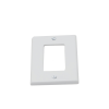 tapa para contacto rectangular color blanco.