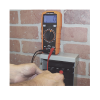 multímetro digital con selección manual rango 600v cat iii con protección de alerta led del cable de prueba