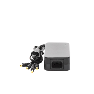fuente de alimentaci贸n de 4 salidas tipo jack macho de 12 vcc / 5 amper fuente de alimentaci贸n de 4 salidas tipo jack macho de 12 vcc / 5 amper