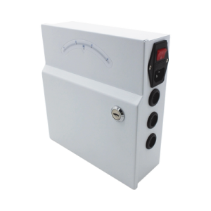 fuente de poder profesional de 24 vca @ 4 amper, para 4 camaras, con voltaje de entrada de: 110 vca