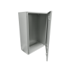 gabinete de acero ip66 uso en intemperie (500 x 700 x 250 mm) con placa trasera interior metálica y compuerta inferior atornillable (incluye chapa y llave t).