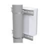 montaje de metal galvanizado para poste universal para gabinetes de ancho hasta 30 cm.