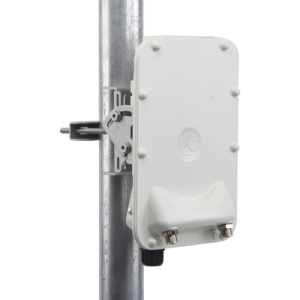 ptp 550 hasta 1.36 gbps / 4910 6200 mhz / 802.11 ac wave 2 mu mimo 4: 4x4 / backhaul conectorizado / ideal para distancias de +80 km (c050055h014a)