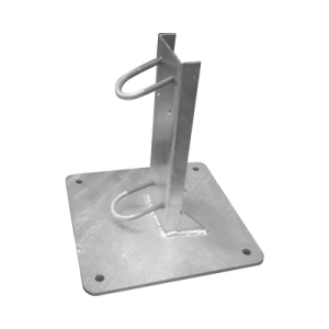 base recta reforzada galvanizada para mástil de 1" a 2" de diámetro.