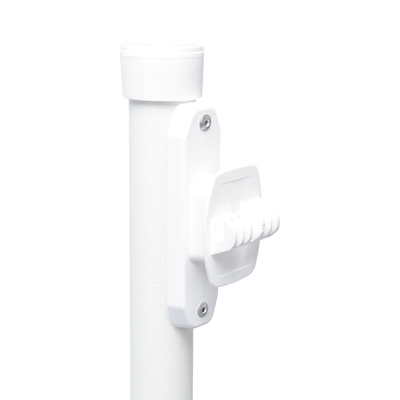 poste con 6 aisladores de paso para cerca electrificada. tubo galva. de 1.4m, cal. 18 de 1" diam. + pintura blanca. poste con 6 aisladores de paso para cerca electrificada. tubo galva. de 1.4m, cal. 18 de 1" diam. + pintura blanca.