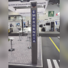 gabinete tipo torre para sistema de alerta mediante equipo fanvil i12 n 01p y estrobo (no incluidos).