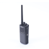 radio portátil uhf 400 512 mhz, digital dmr y analógico, 5 w, incluye antena, batería, cargador y clip, 16 canales preconfigurados