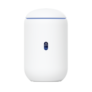 unifi dream router con wifi 6, 4 puertos lan gigabit de los cuales 2 son poe 802.3af. aplicaciones unifi network, protect y access pre instaladas. pantalla lcd