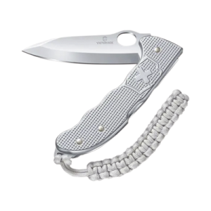 navaja victorinox hunter con cachas alox acanaladas y hoja a una mano. con colgante paracord plateado.