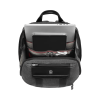 mochila urbana con bolsillos para laptop y tablet.