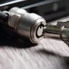 cable de seguridad klip xtreme con llave para laptop bolt i ksd 330 ranura rectangular estandar largo 1.5 m color negro